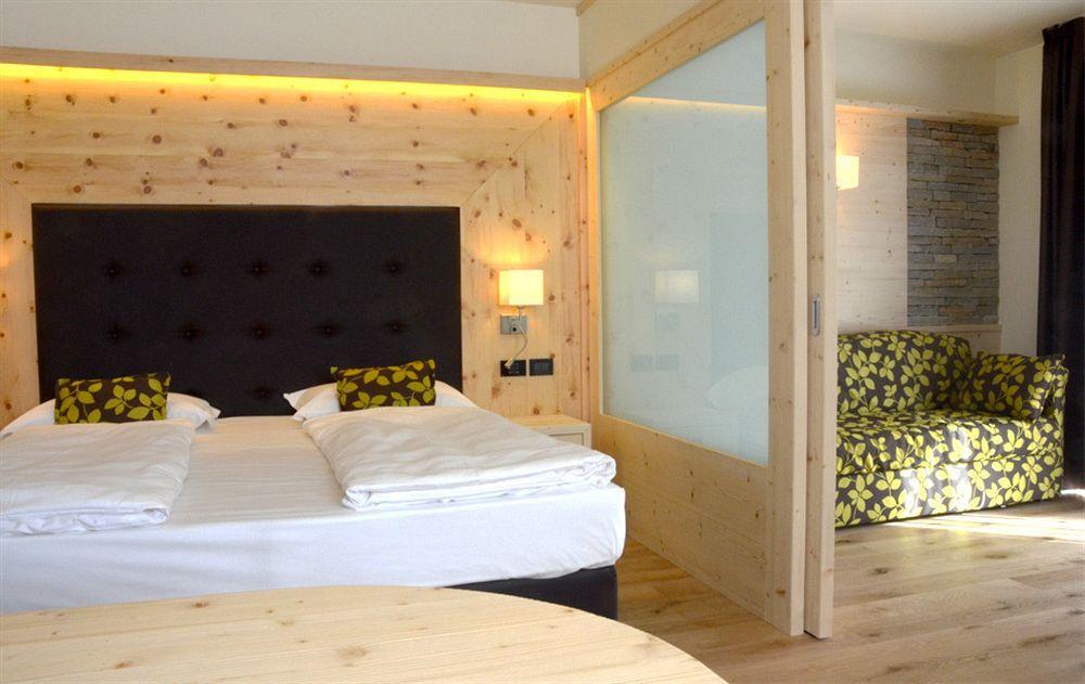 Alpholiday Dolomiti Wellness & Family Hotel Димаро Екстериор снимка