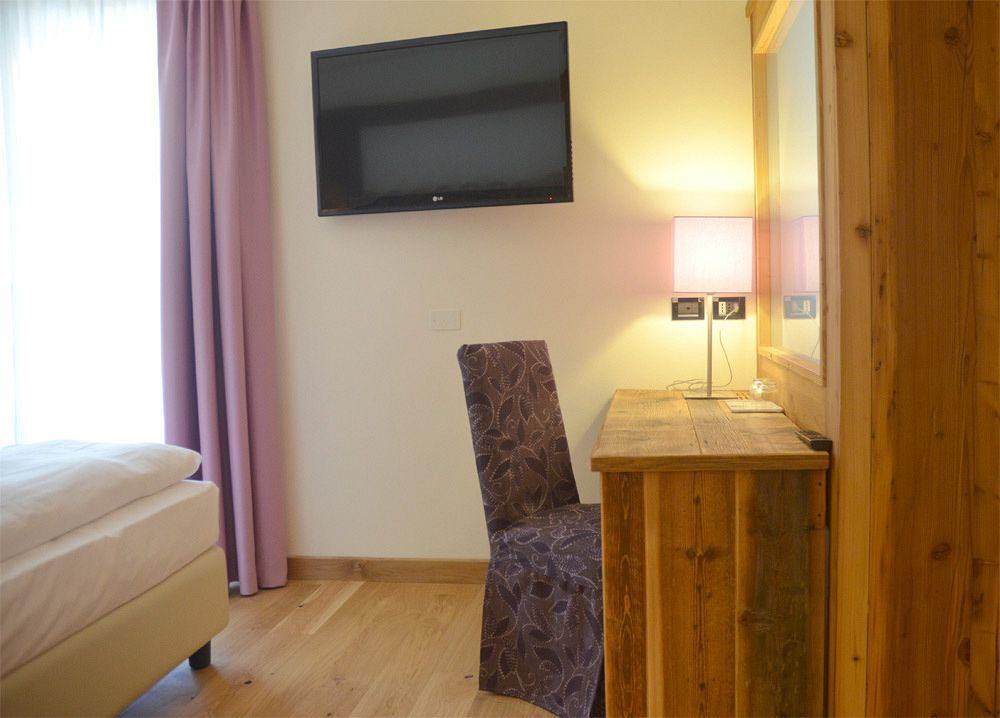 Alpholiday Dolomiti Wellness & Family Hotel Димаро Екстериор снимка