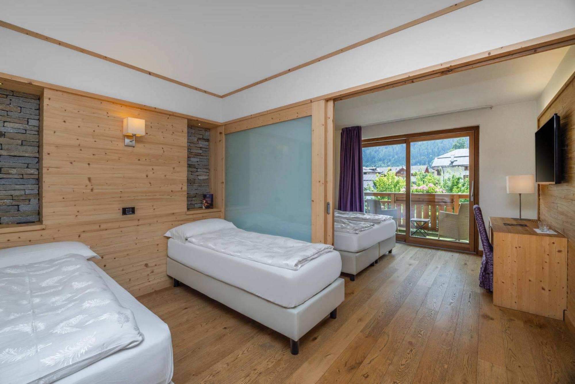 Alpholiday Dolomiti Wellness & Family Hotel Димаро Стая снимка