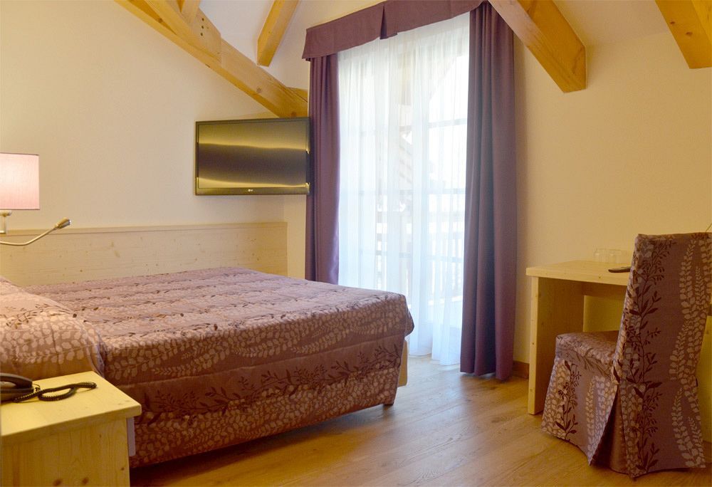 Alpholiday Dolomiti Wellness & Family Hotel Димаро Екстериор снимка