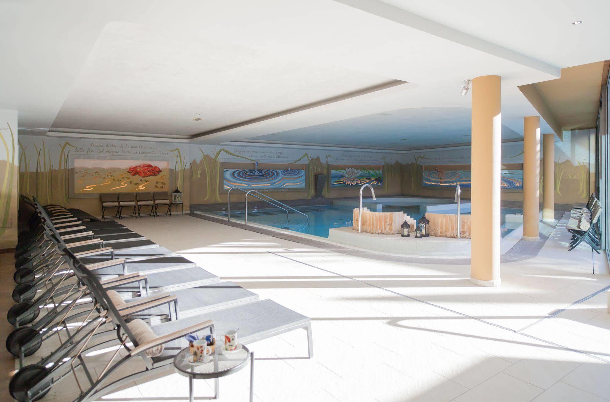 Alpholiday Dolomiti Wellness & Family Hotel Димаро Екстериор снимка