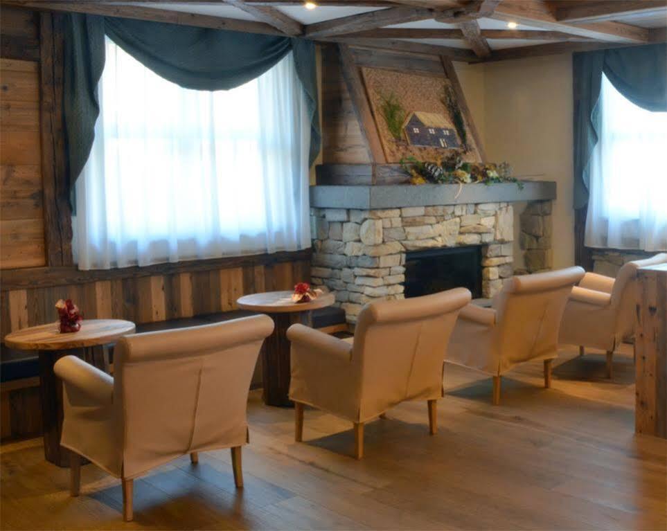 Alpholiday Dolomiti Wellness & Family Hotel Димаро Екстериор снимка